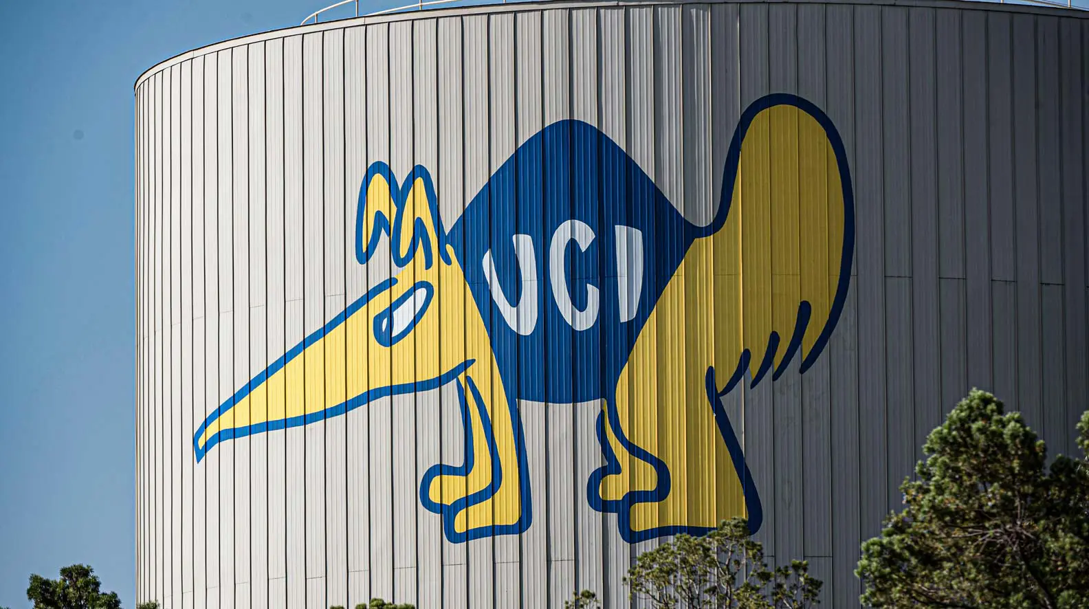 Tower with anteater painted on it